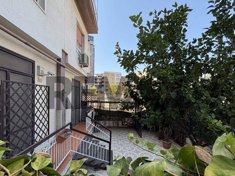 Quadrilocale in Vendita a Palermo, 315'000&euro;, 130 m²