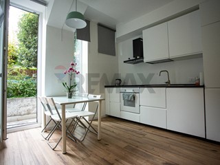 Bilocale in Vendita a Milano, 215'000&euro;, 54 m²