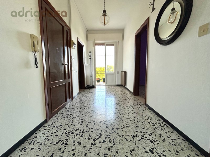 Quadrilocale in Vendita a Riccione, 260'000&euro;, 160 m²