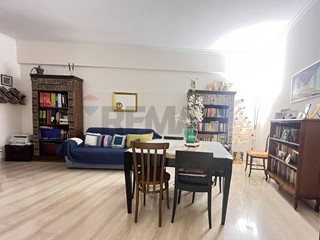 Trilocale in Vendita a Roma, 379'000&euro;, 118 m²