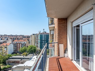 Bilocale in Vendita a Torino, 200'000&euro;, 89 m²