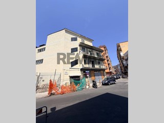 Trilocale in Vendita a Napoli, 160'000&euro;, 60 m²