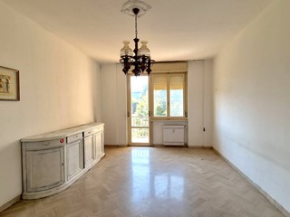 Trilocale in Vendita a Terni, 69'000&euro;, 107 m²