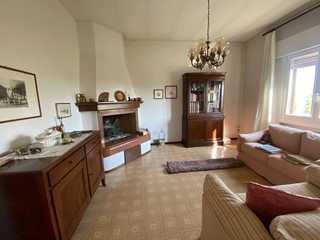 Appartamento in Vendita a Conegliano, 185'000&euro;, 130 m²