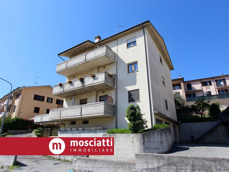 Appartamento in Vendita a Castelraimondo, 128'000&euro;, 100 m²