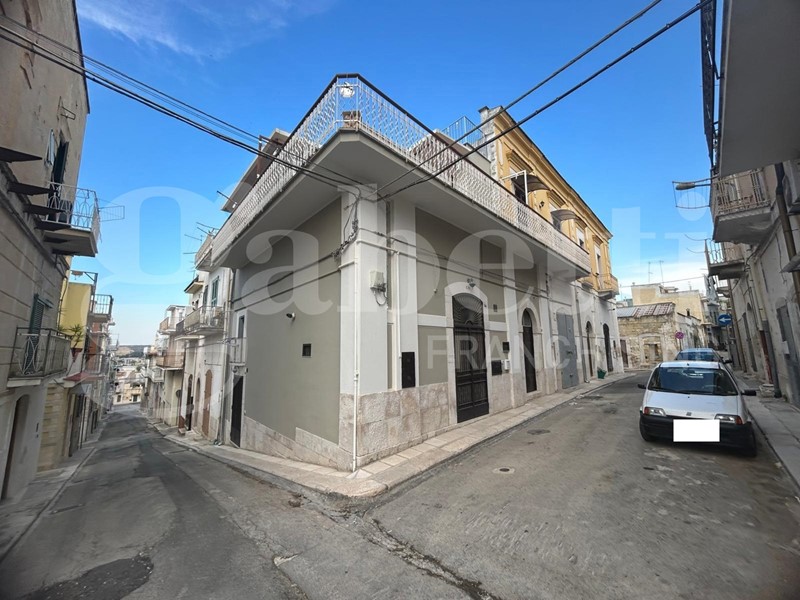 Appartamento in Vendita a Canosa di Puglia, 136 m²