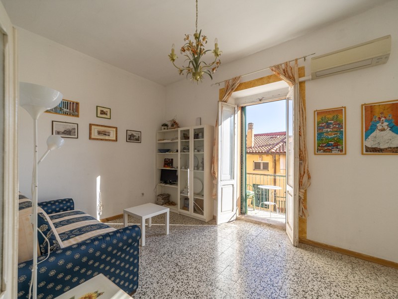 Trilocale in Vendita a Monte Argentario, zona Porto Santo Stefano, 190'000&euro;, 38 m²