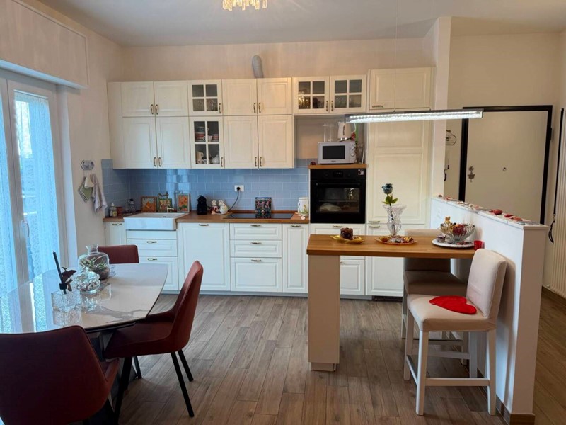 Appartamento in Vendita a Luni, 195'000&euro;, 95 m²