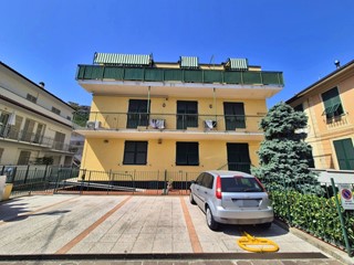 Quadrilocale in Vendita a Casarza Ligure, 205'000&euro;, 80 m²