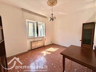 Quadrilocale in Vendita a Viareggio, 250'000&euro;, 94 m²