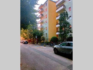 Quadrilocale in Vendita a Saronno, 63'731&euro;, 65 m²