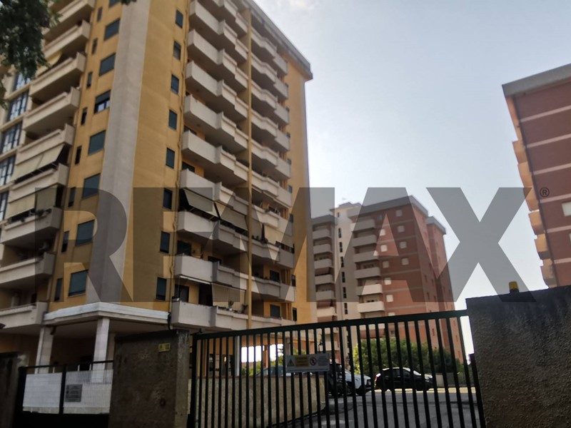 Appartamento in Vendita a Palmi, 135'000&euro;, 115 m²