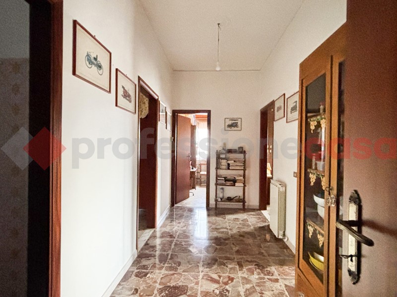 Appartamento in Vendita a Torre Cajetani, 119'000&euro;, 200 m², arredato