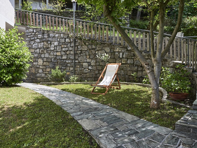Appartamento in Affitto a Ponna, 650&euro;, 120 m²