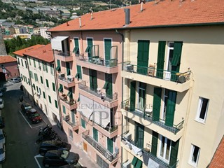 Bilocale in Vendita a Ventimiglia, zona Marina San Giuseppe, 295'000&euro;, 40 m²