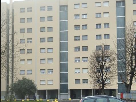 Quadrilocale in Vendita a Milano, 190'800&euro;, 106 m², con Box