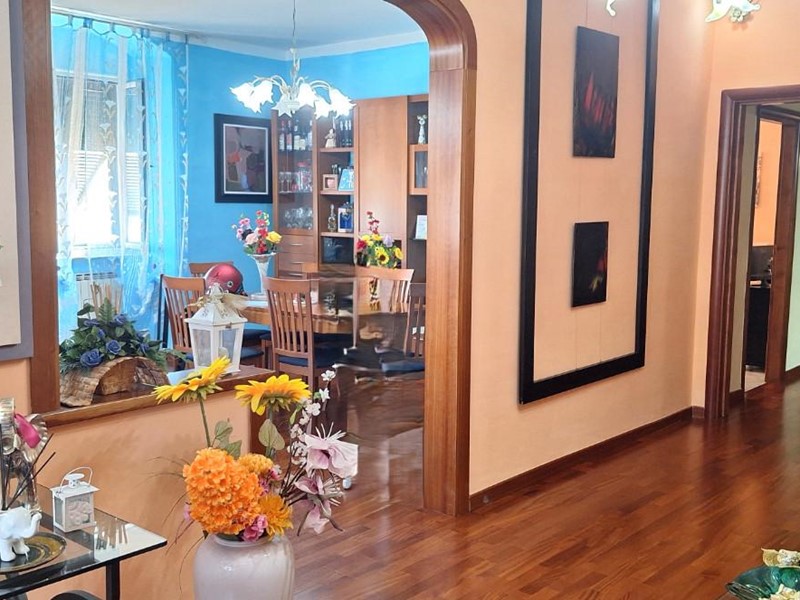 Appartamento in Vendita a Livorno, 195'000&euro;, 159 m²