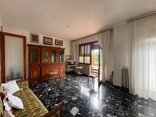 Appartamento in Vendita a Siena, 300'000&euro;, 120 m², con Box