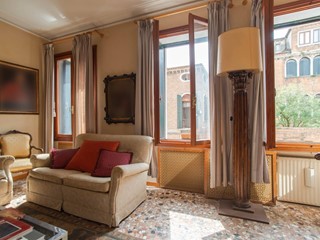 Appartamento in Vendita a Venezia, 950'000&euro;, 182 m²