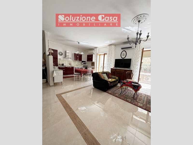 Trilocale in Vendita a Canosa di Puglia, 129'000&euro;, 100 m²