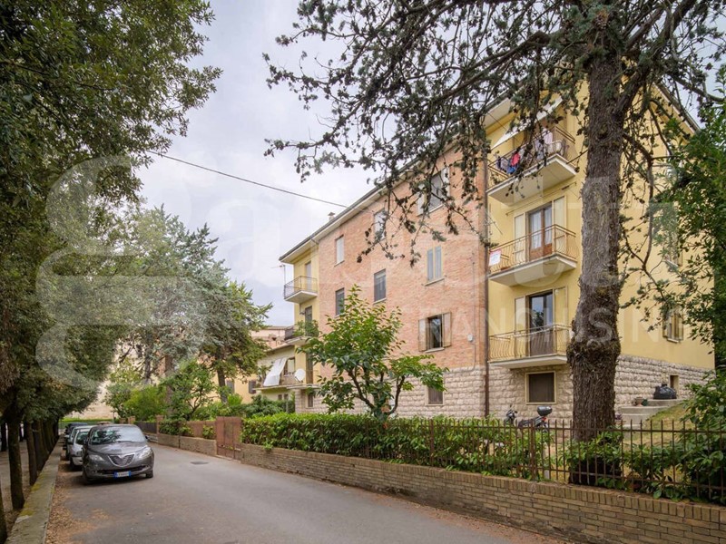 Appartamento in Vendita a Gubbio, 85'000&euro;, 85 m²