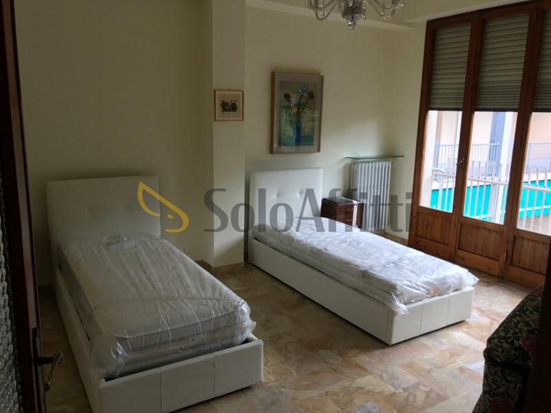 Trilocale in Affitto a Siena, zona Fuori Porta Camollia, 660&euro;, 80 m², arredato