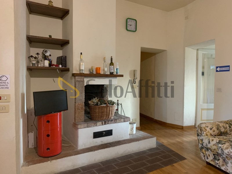 Appartamento in Affitto a Siena, zona Monastero Basso, 920&euro;, 130 m², arredato