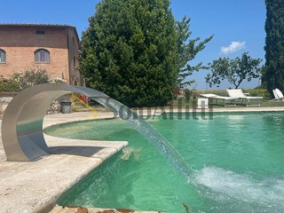 Appartamento in Affitto a Sovicille, zona San Rocco a Pilli, 1'800&euro;, 160 m², arredato, con Box