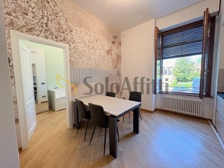 Trilocale in Affitto a Siena, zona Porta Tufi, 1'100&euro;, 60 m², arredato, con Box