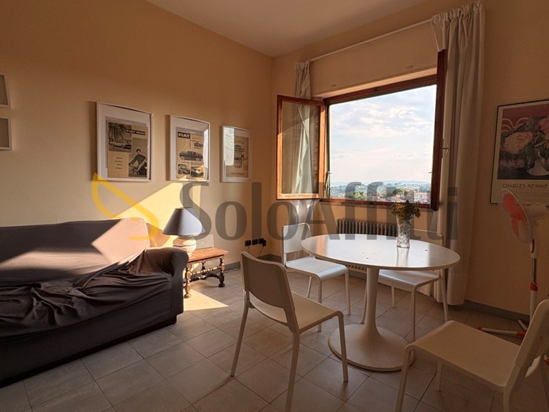 Quadrilocale in Affitto a Siena, zona San Prospero, 1'000&euro;, 90 m², arredato