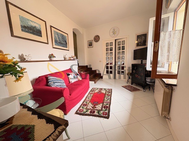 Trilocale in Affitto a Siena, zona Centro storico, 1'600&euro;, 75 m², arredato