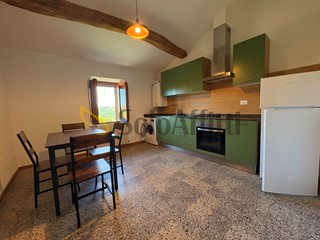 Trilocale in Affitto a Siena, zona Montalbuccio, 700&euro;, 75 m², arredato