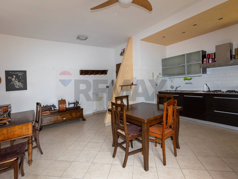 Appartamento in Vendita a Monte Roberto, 128'000&euro;, 130 m²