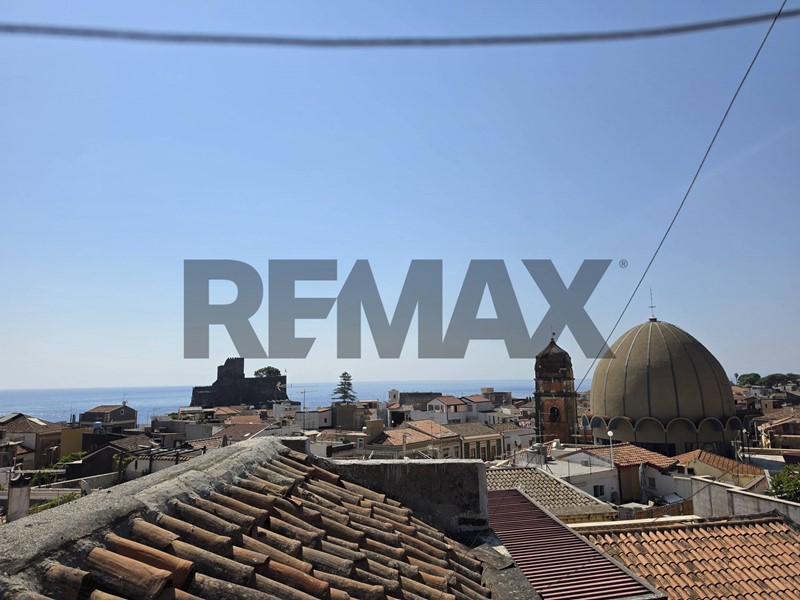 Bilocale in Vendita a Aci Castello, 78'000&euro;, 50 m²