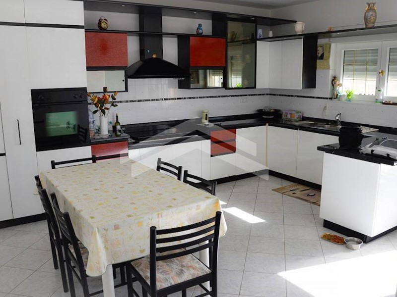 Appartamento in Vendita a Guardialfiera, 160'000&euro;, 235 m²