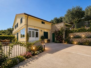 Trilocale in Vendita a Pietra Ligure, 265'000&euro;, 70 m²