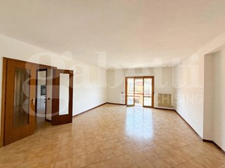 Quadrilocale in Vendita a Orte, 119'000&euro;, 136 m²