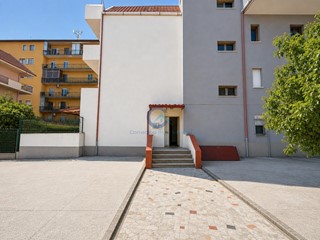 Quadrilocale in Vendita a Catanzaro, zona Catanzaro Lido, 225'000&euro;, 95 m²