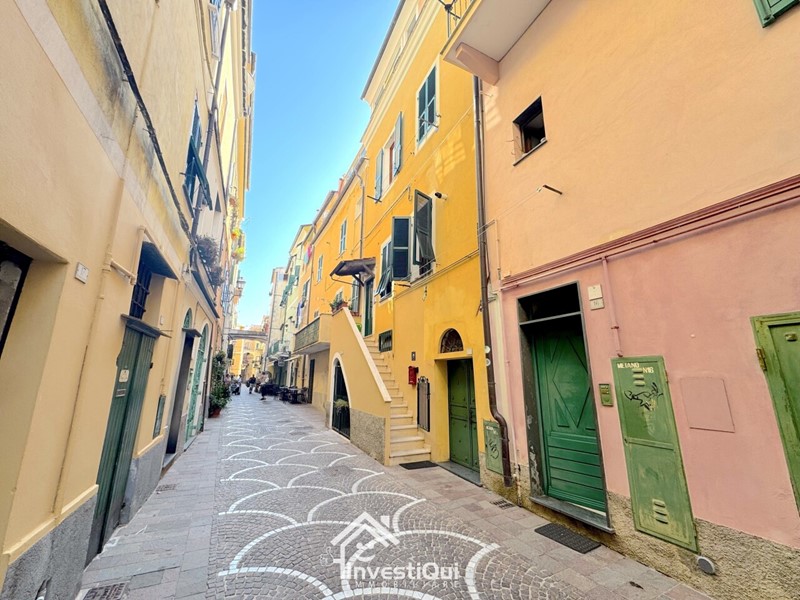 Bilocale in Vendita a Pietra Ligure, zona Centro Storico, 199'000&euro;, 40 m²