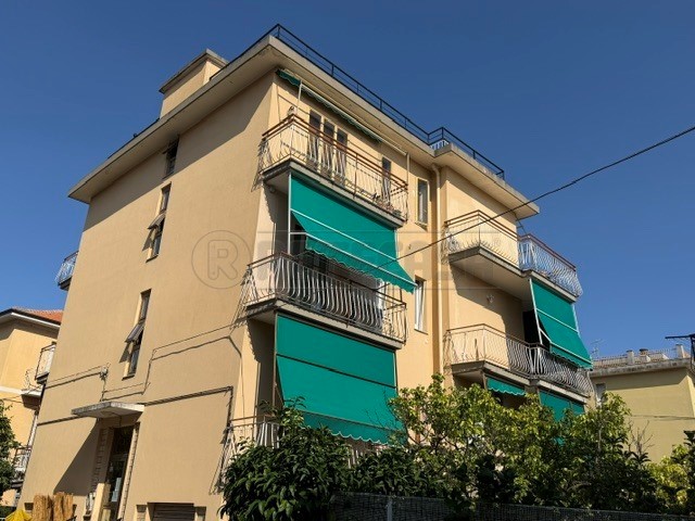 Trilocale in Vendita a Loano, 157'000&euro;, 45 m², arredato