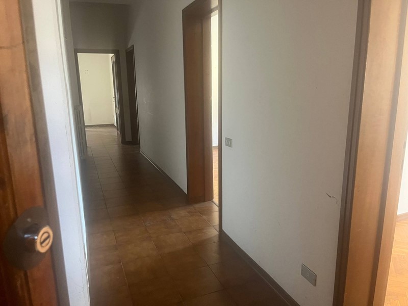 Appartamento in Affitto a Pisa, 1'600&euro;, 130 m²