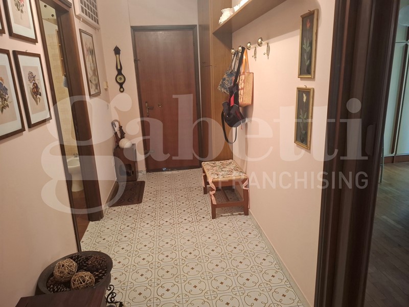 Quadrilocale in Vendita a Sanremo, 280'000&euro;, 90 m²