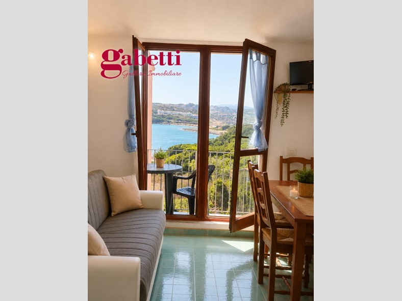 Trilocale in Vendita a Sant'Antonio di Gallura, 270'000&euro;, 84 m², arredato