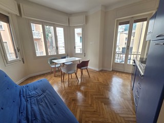 Trilocale in Vendita a Sanremo, 155'000&euro;, 60 m², arredato