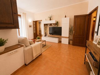 Appartamento in Vendita a Murlo, zona Vescovado, 205'000&euro;, 155 m²