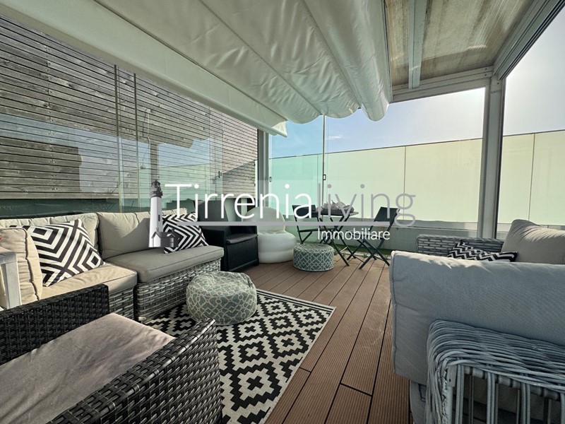 Quadrilocale in Vendita a Pisa, zona Calambrone, 400'000&euro;, 120 m², arredato, con Box