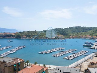Appartamento in Vendita a Portovenere, zona Le Grazie, 260'000&euro;, 110 m², arredato