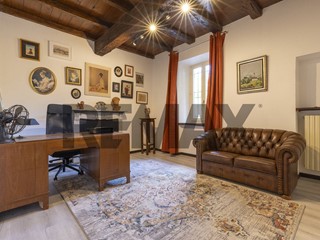 Appartamento in Vendita a Cuasso al Monte, 1'400'000&euro;, 735 m²