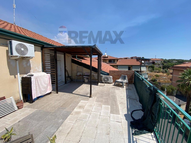 Attico in Affitto a Catania, 500&euro;, 60 m²