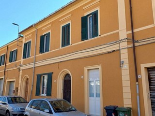 Trilocale in Vendita a Livorno, 42'000&euro;, 78 m²